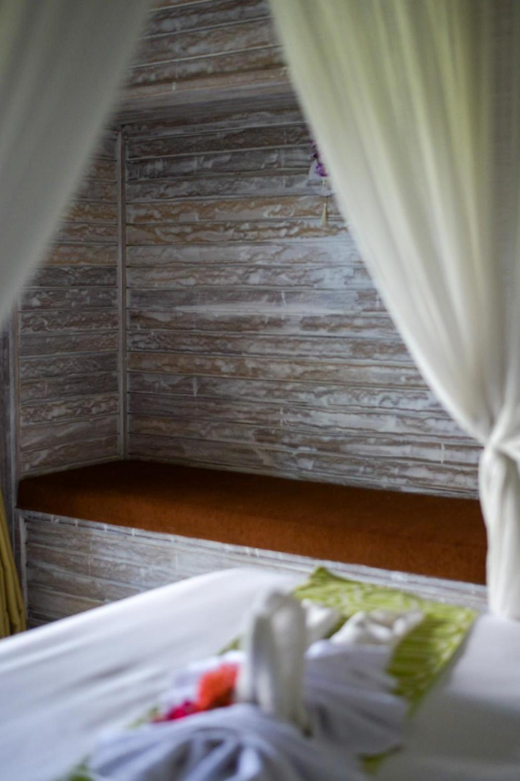 Отель Mesari Hut Lembongan Экстерьер фото